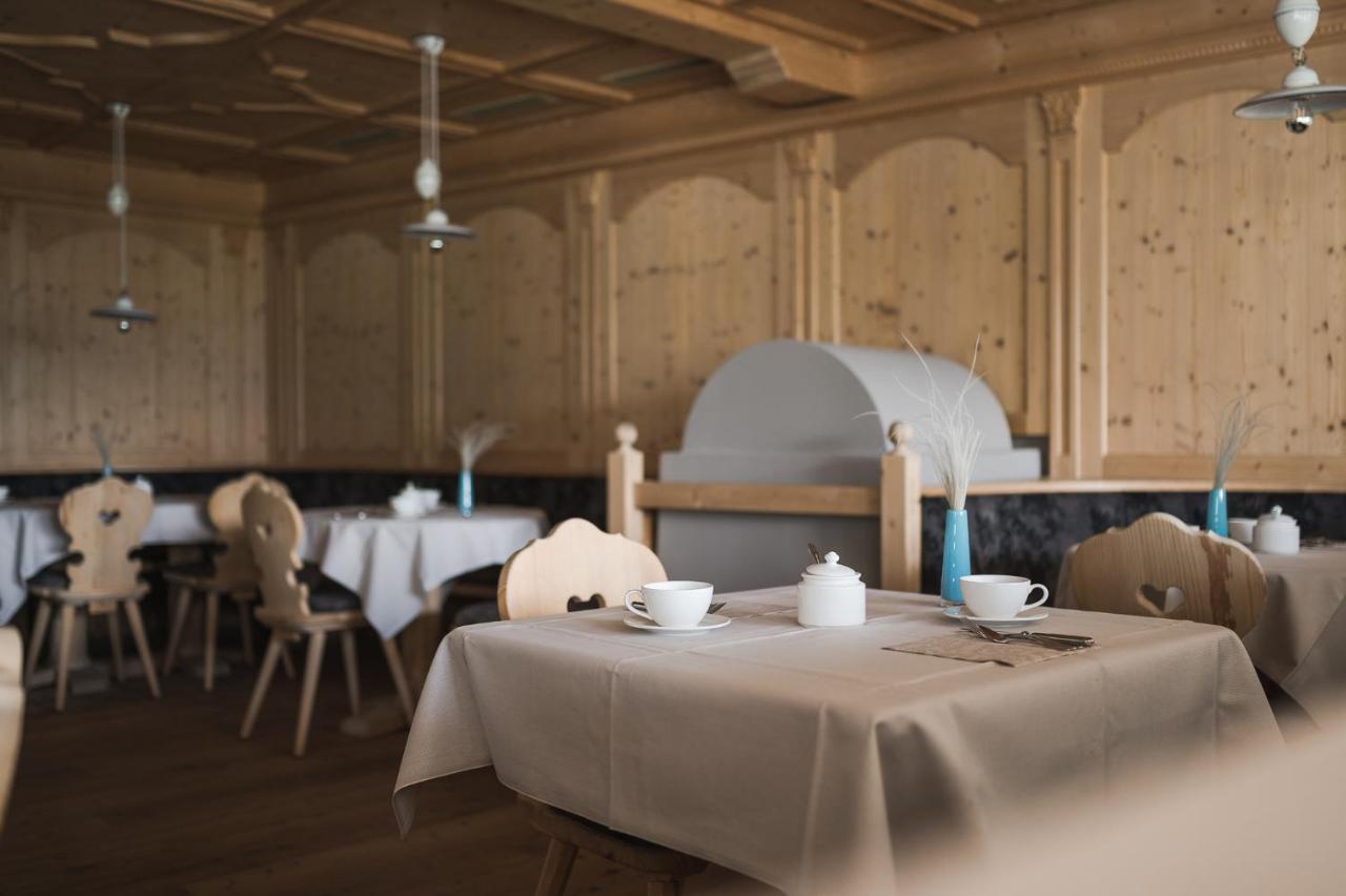 Hotel Landsitz Stroblhof à Tirolo Extérieur photo