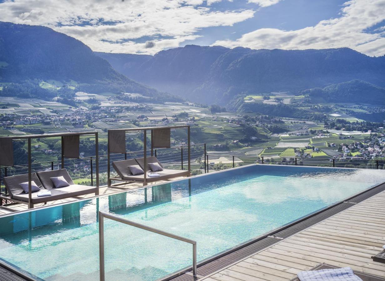 Hotel Landsitz Stroblhof à Tirolo Extérieur photo