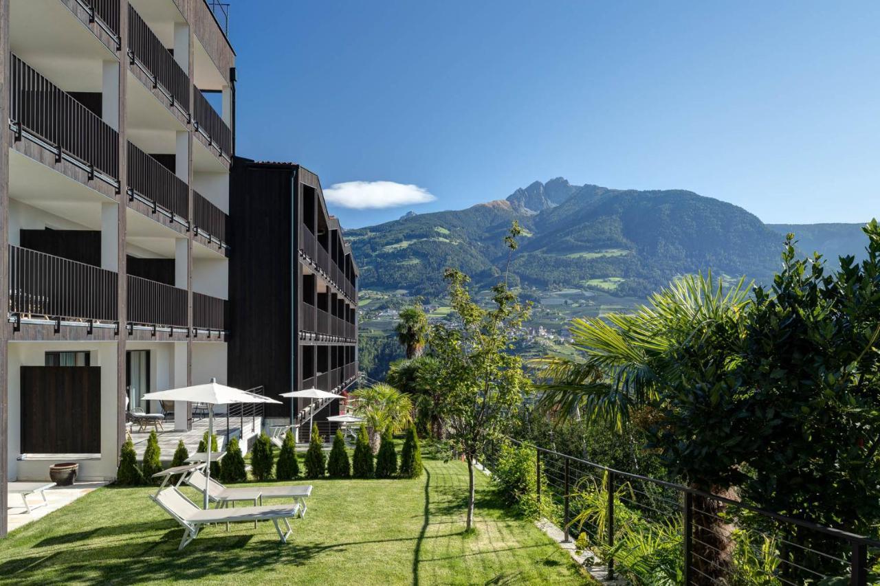 Hotel Landsitz Stroblhof à Tirolo Extérieur photo