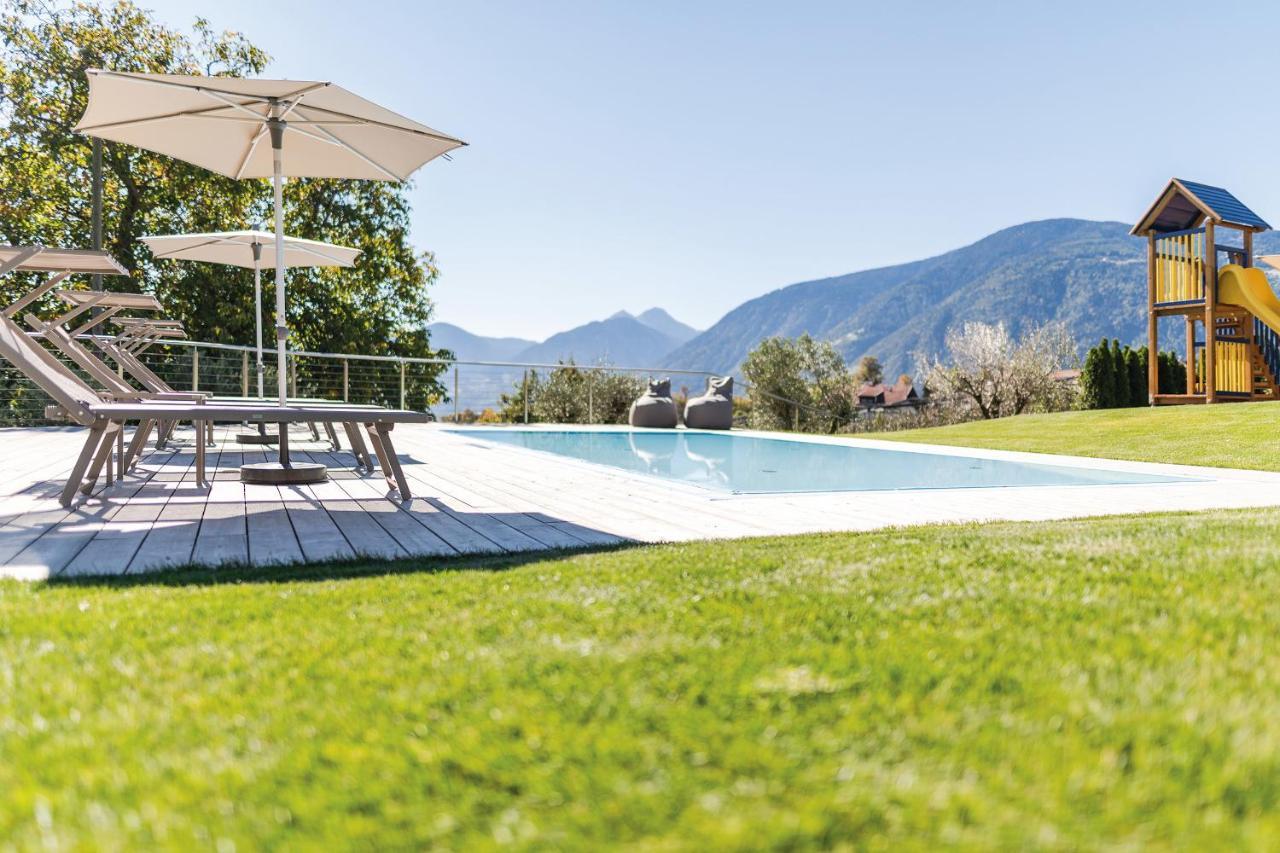 Hotel Landsitz Stroblhof à Tirolo Extérieur photo